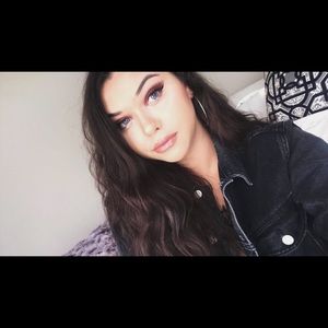 Meet your Posher, Kaamila