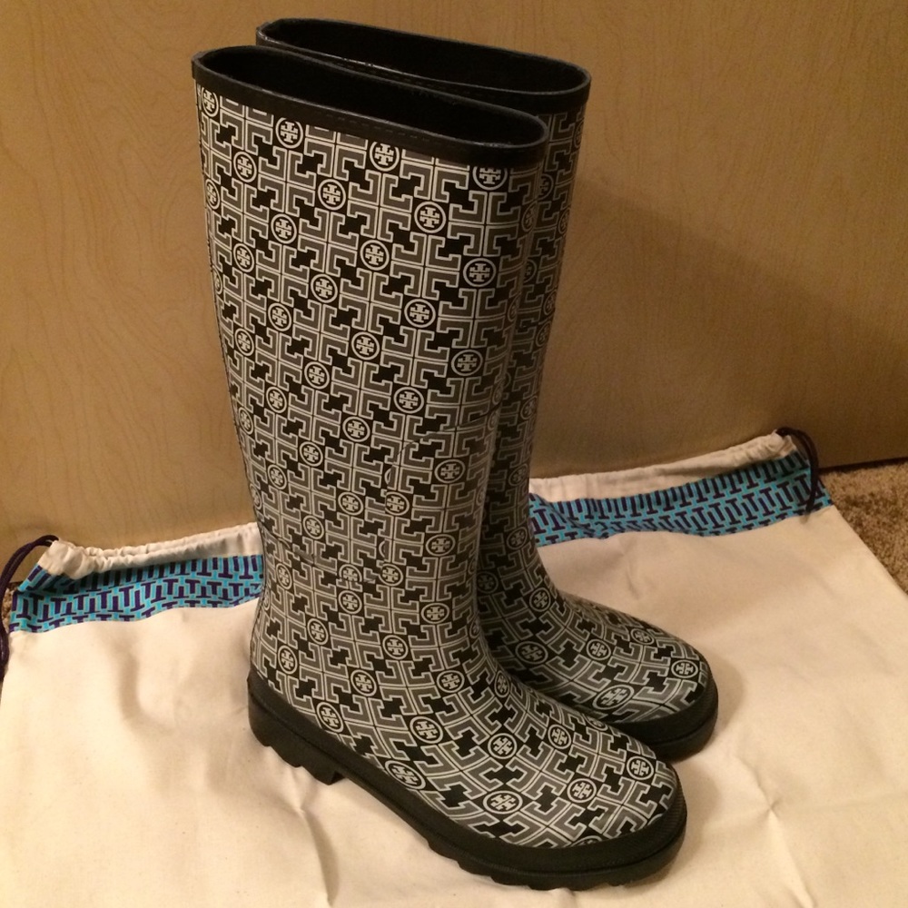 Tory Burch rain boots Size 8