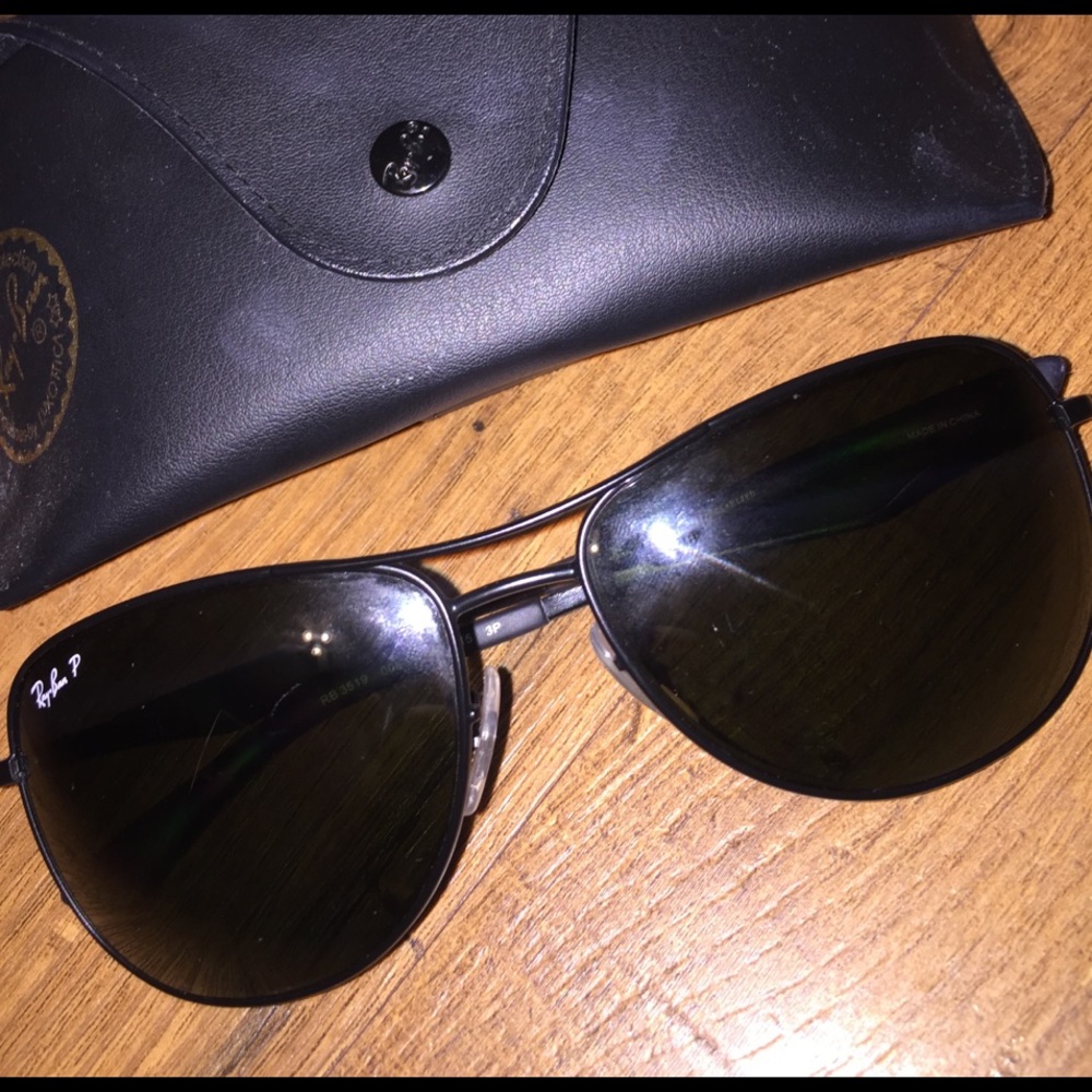 Black aviator ray bans - authentic