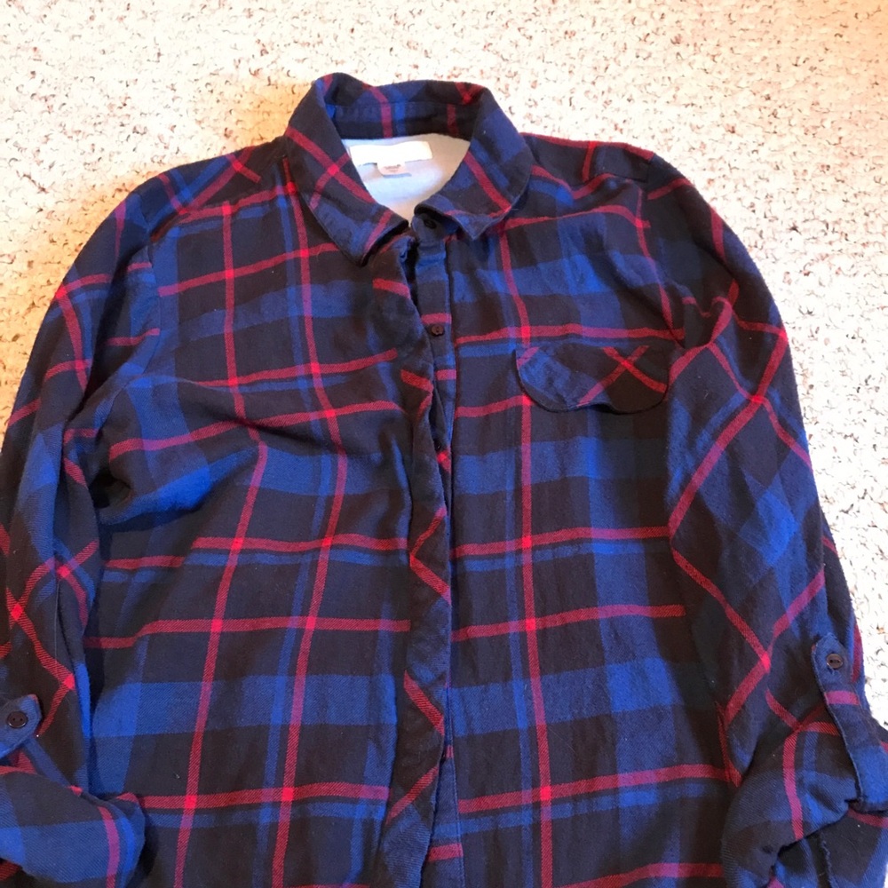 SOLD 🔴Plaid long sleeve button down SOLD🔴