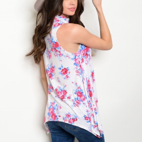 🆑 Made in USA Floral Tank - Picture 3 of 4