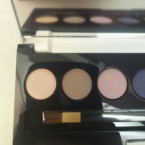 Estee Lauder Lisa Perry palette - Picture 2 of 5