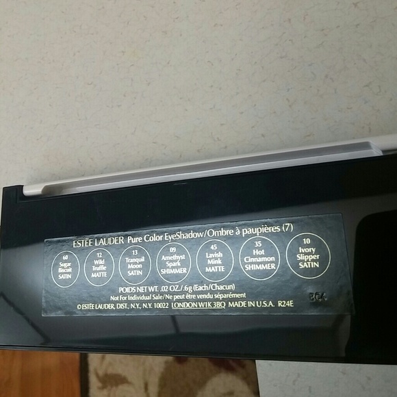 Estee Lauder Lisa Perry palette - Picture 5 of 5