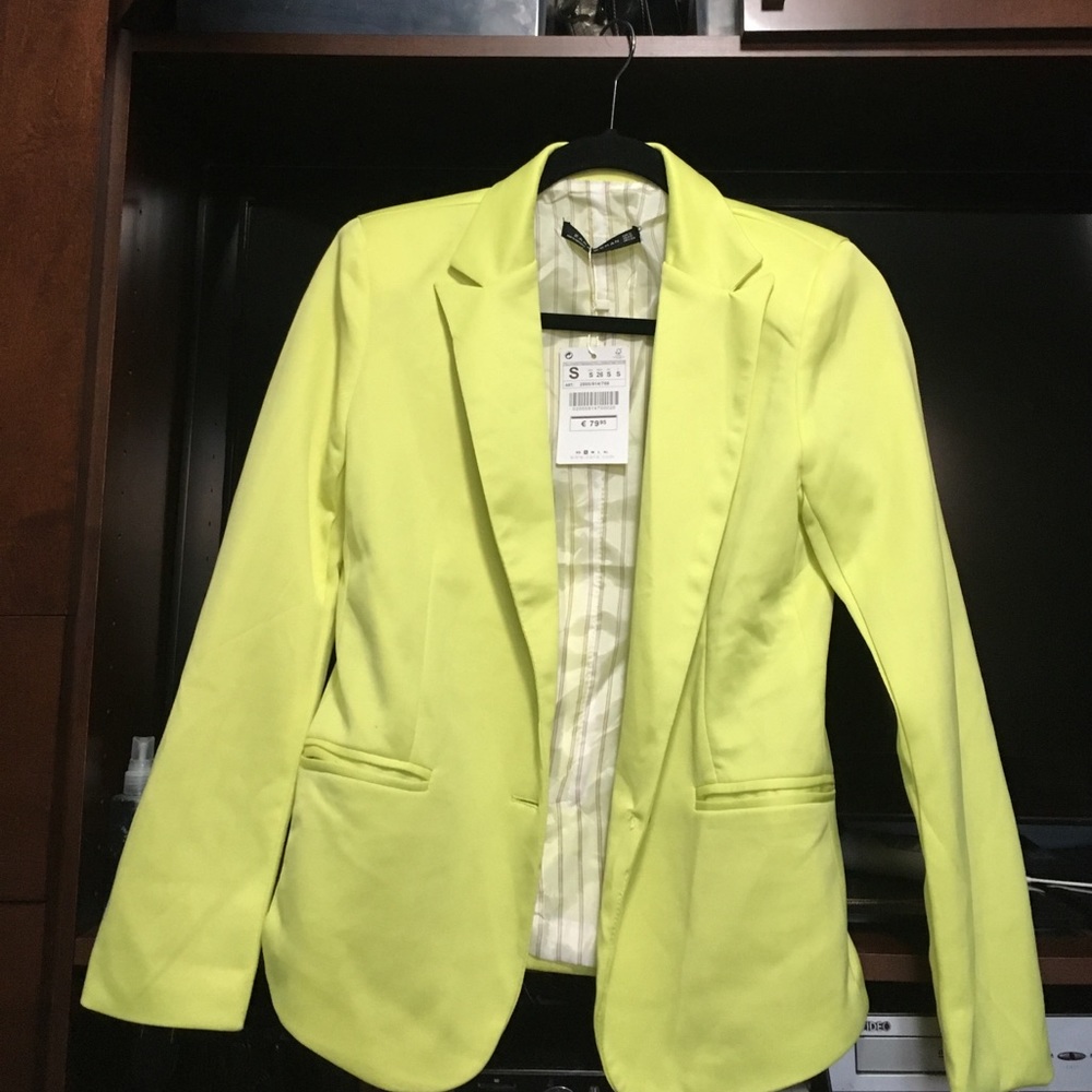 ZARA WOMAN NEON YELLOW BLAZER BNWT