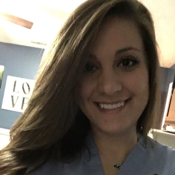 Meet your Posher, Amy - Picture 1 of 1