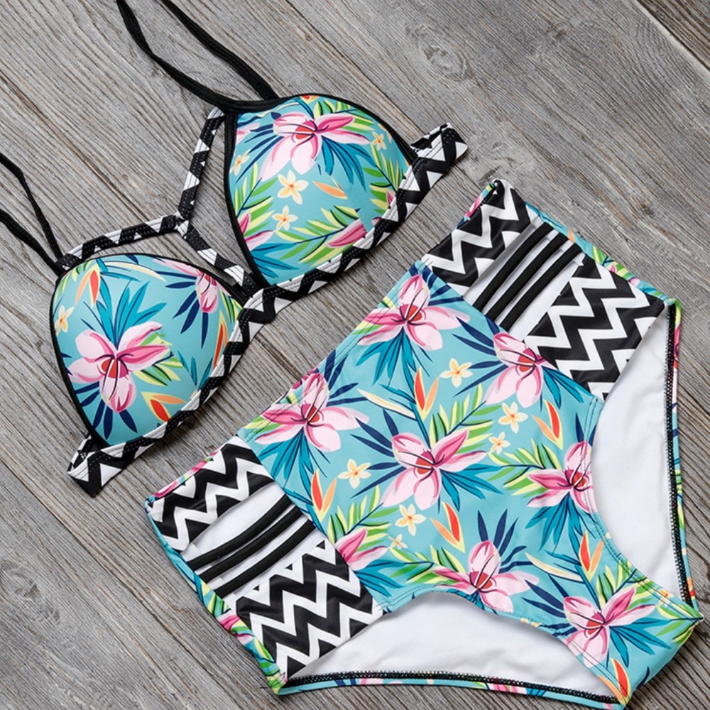 Strappy high waisted bikini!! - Picture 3 of 6