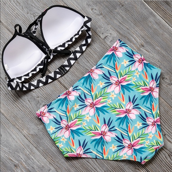 Strappy high waisted bikini!! - Picture 4 of 6