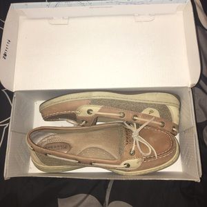 Sperrys!