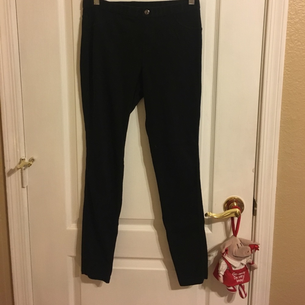 Black jeggings