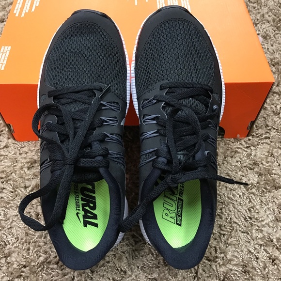 Last pair! NWT Nike Free 5.0+ Sneakers - Picture 5 of 5