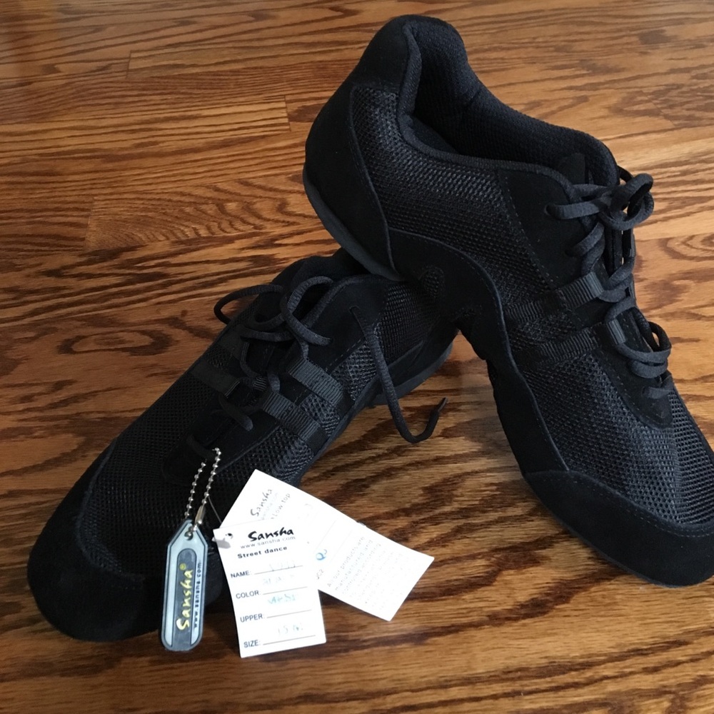 NWT Unisex Sansha Salsette 3 Jazz Sneaker