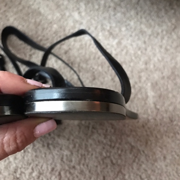 ❤️sold❤️ barneys New York strappy all leather - Picture 7 of 8