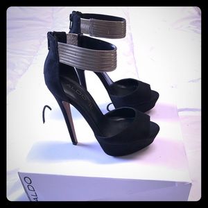 ALDO heels size 6