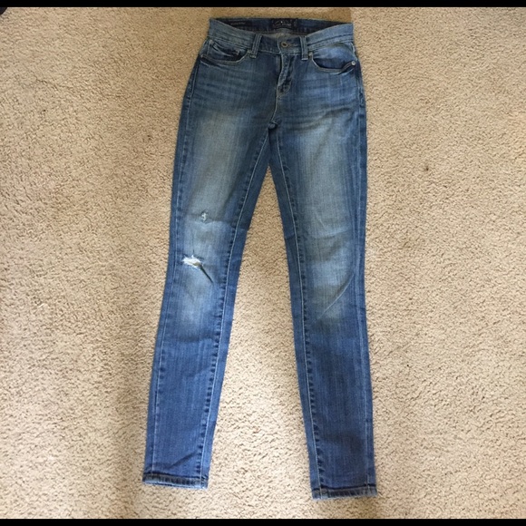 Lucky Brand Jeans - Picture 2 of 3