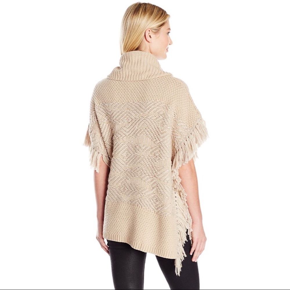 NWT Lucky Brand Poncho NWT - Picture 2 of 2