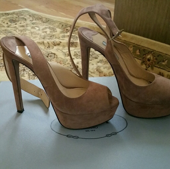 Dark rose platform prada heels - Picture 4 of 4