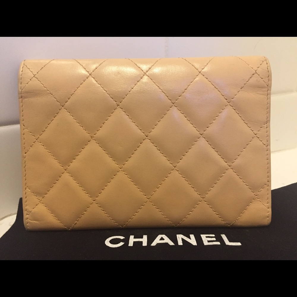 Authetic Chanel beige Cambon wallet - Picture 2 of 7