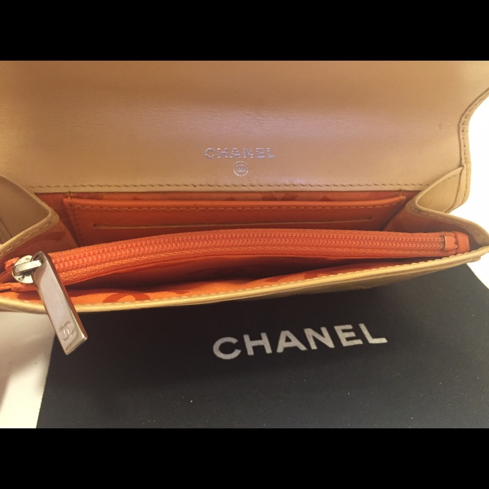 Authetic Chanel beige Cambon wallet - Picture 6 of 7
