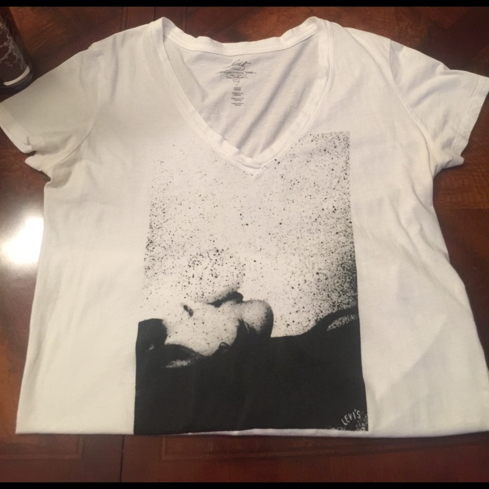 Levi Top