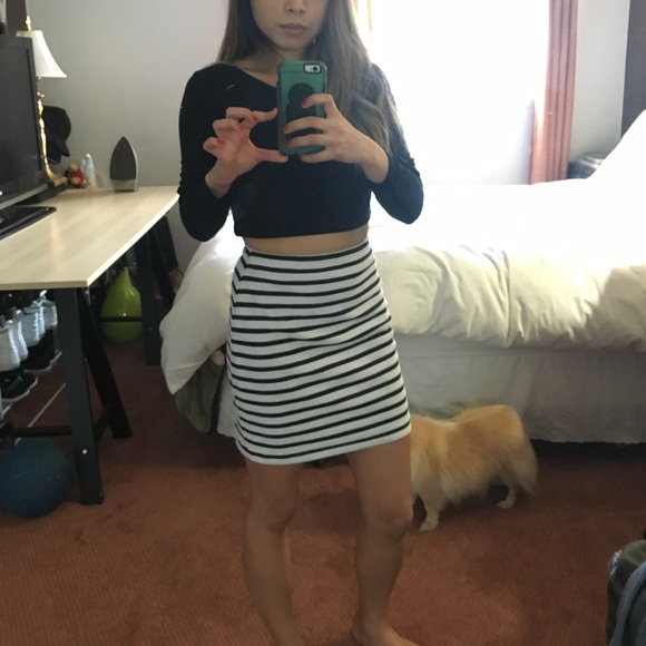 Black And White Striped Mini Skirt - Picture 3 of 3
