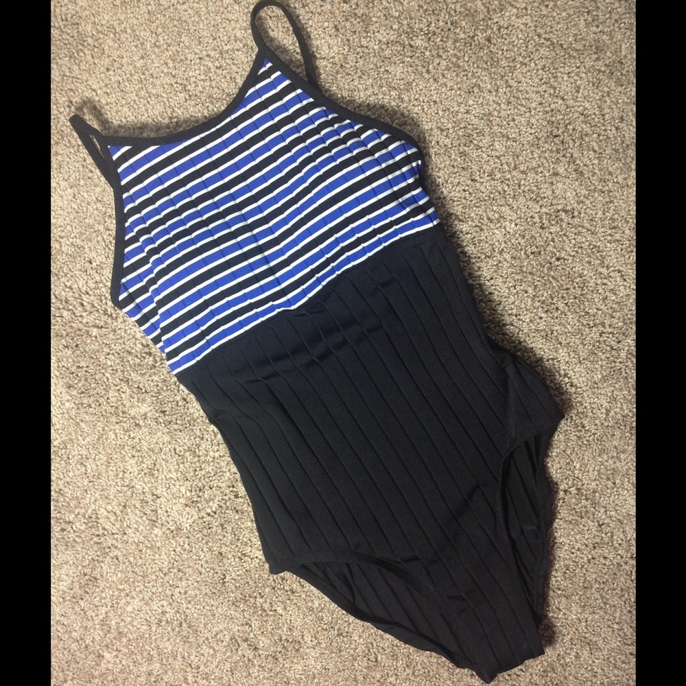 NWOT Beach Cabana One Pc Bathing Suit sz M (8-10)