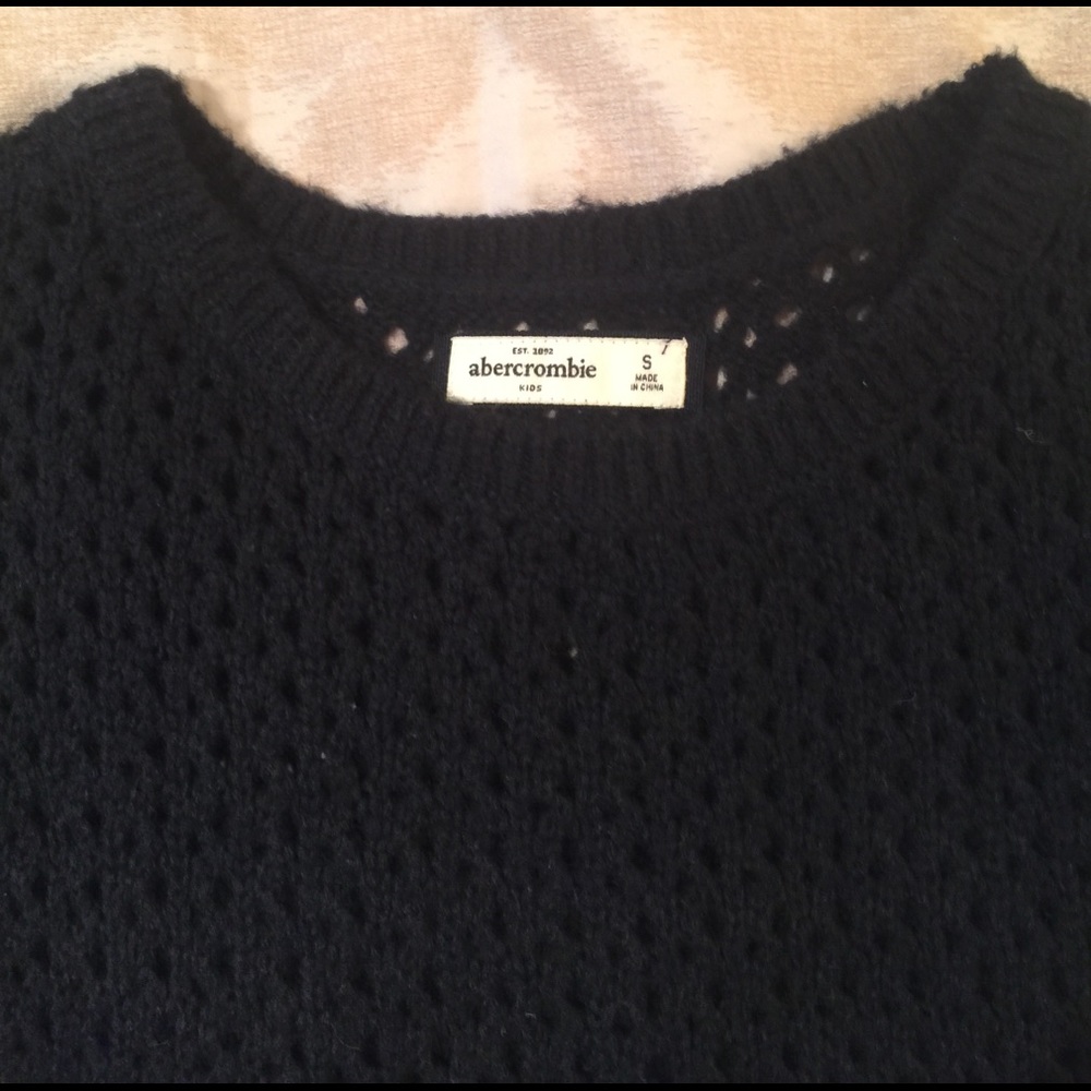Abercrombie kids navy sweater size S open knit