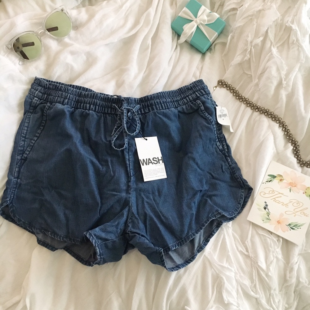 | Gap Shorts |