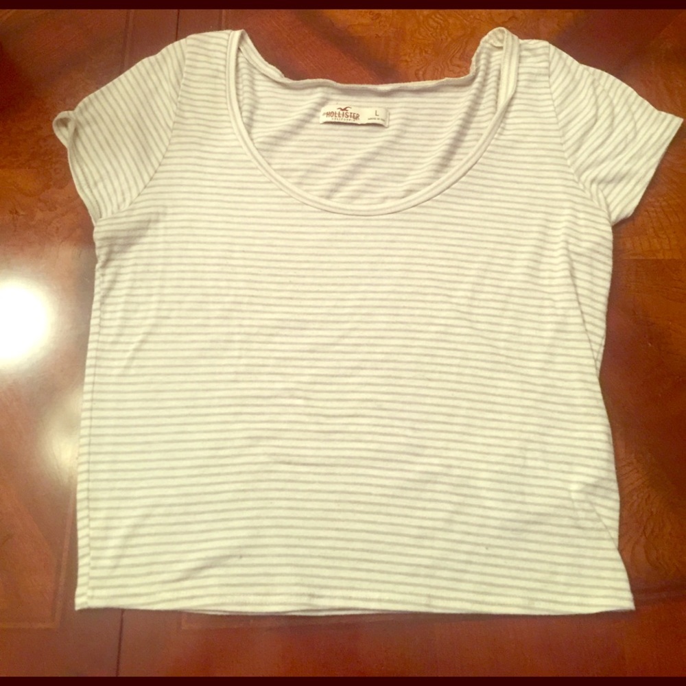Hollister Crop Top