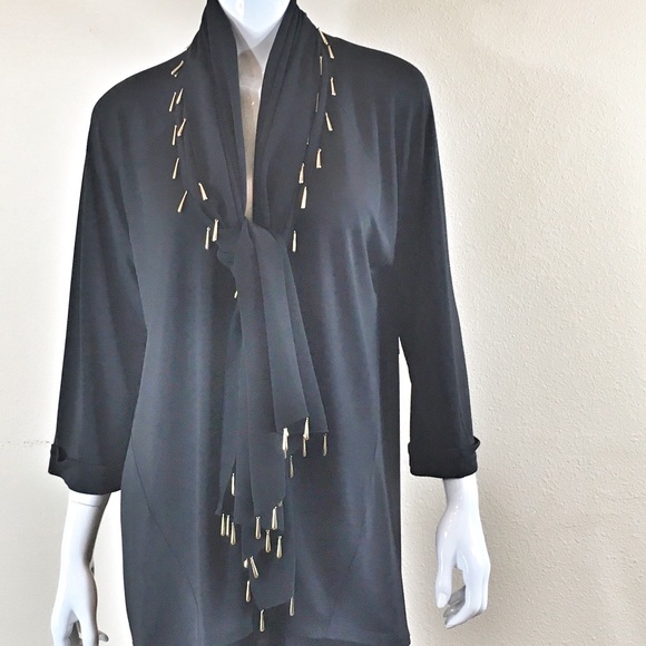 Versatile Scarf - Picture 2 of 4