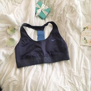 | Nike Sports Bra |