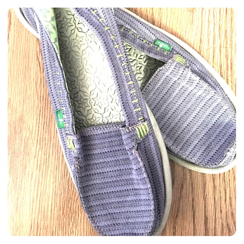 Brand NEW Sanuk shoes