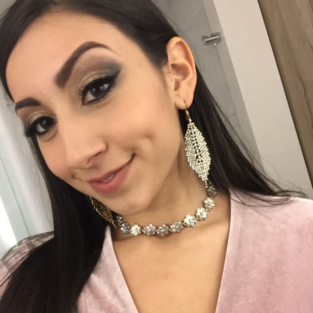 Meet your Posher, Daniella