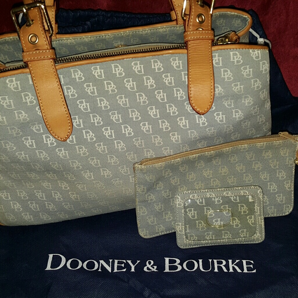 D&B Signature Satchel w/cosmetic bag & id holder
