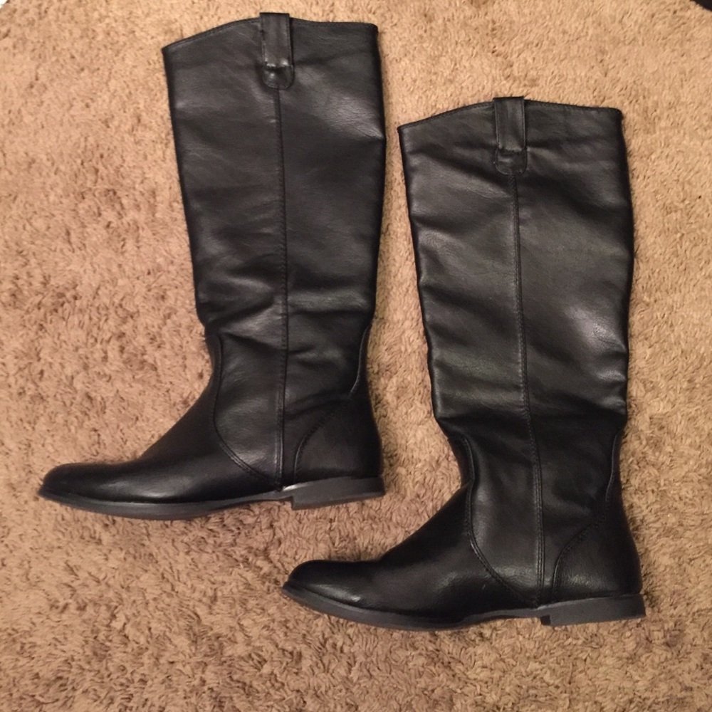 F21 Black Tall Boots