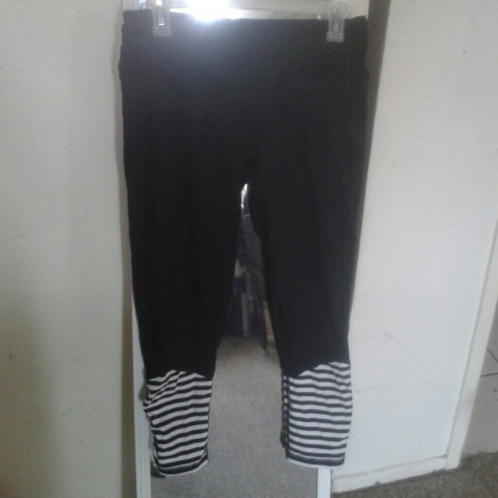 Victoria's Secret Showtime Capri leggings