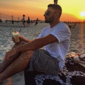 Meet your Posher, Gary