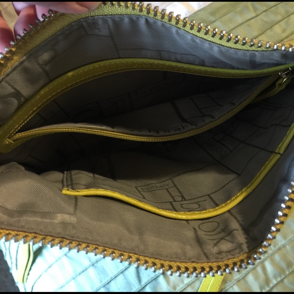 Purse - Picture 3 of 4