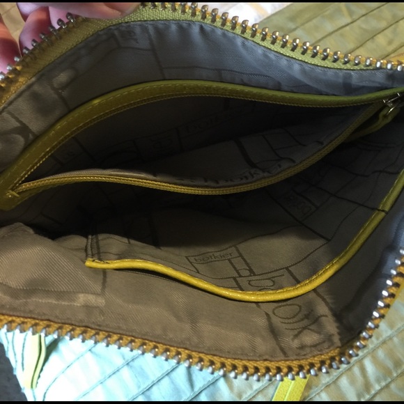 Purse - Picture 3 of 4