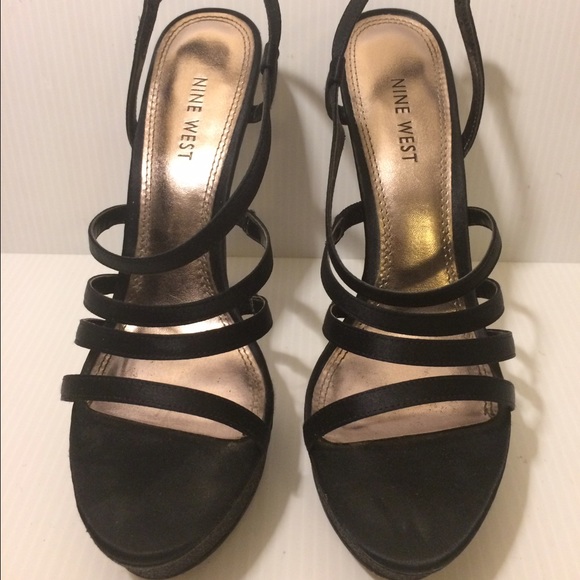 NINE WEST Shoes with a touch of sparkle! - Picture 4 of 8