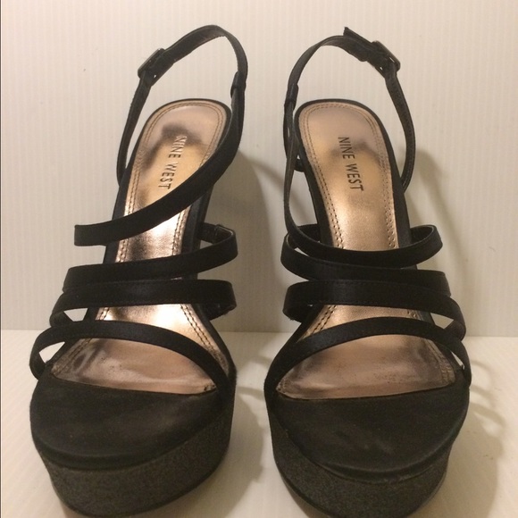 NINE WEST Shoes with a touch of sparkle! - Picture 6 of 8