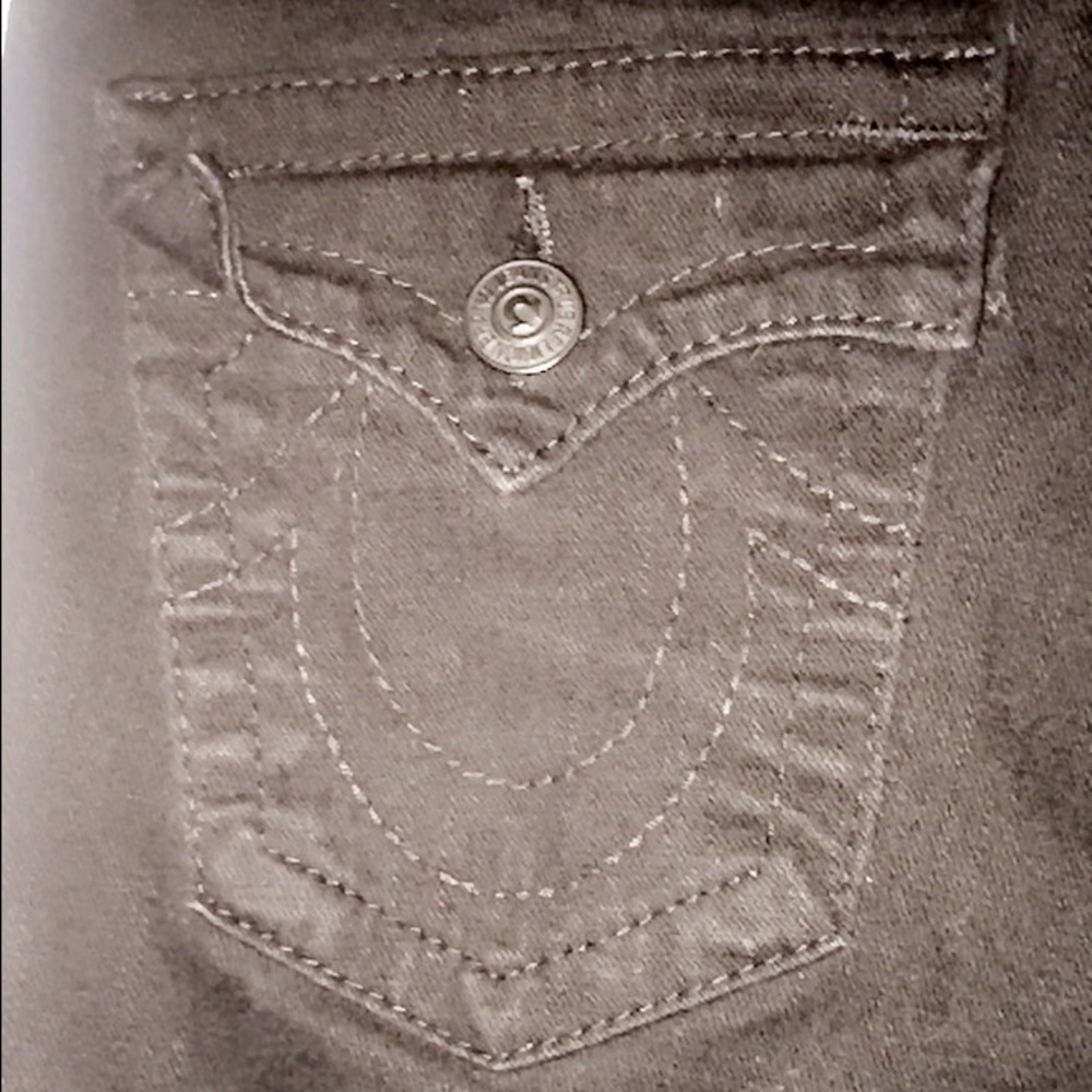Black true religion capris