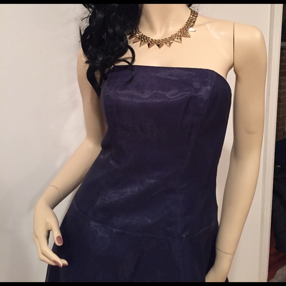 Strapless formal navy dress - Picture 2 of 2