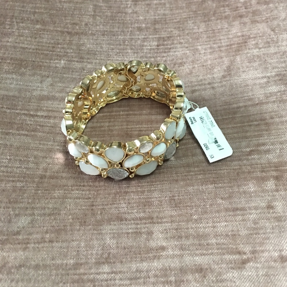 Macy's Brand - Gold & White bracelet - NWT