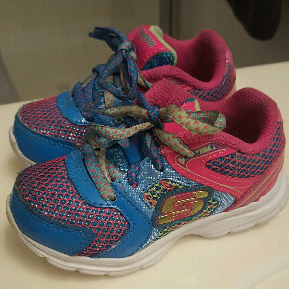 Toddler gym shoes