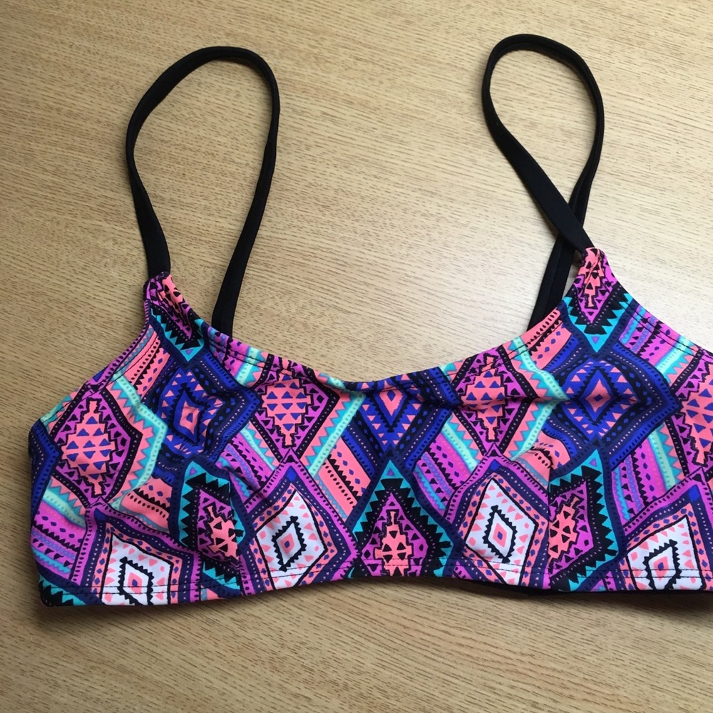 Bralette/Bikini top. Vibrant print. Ladder back