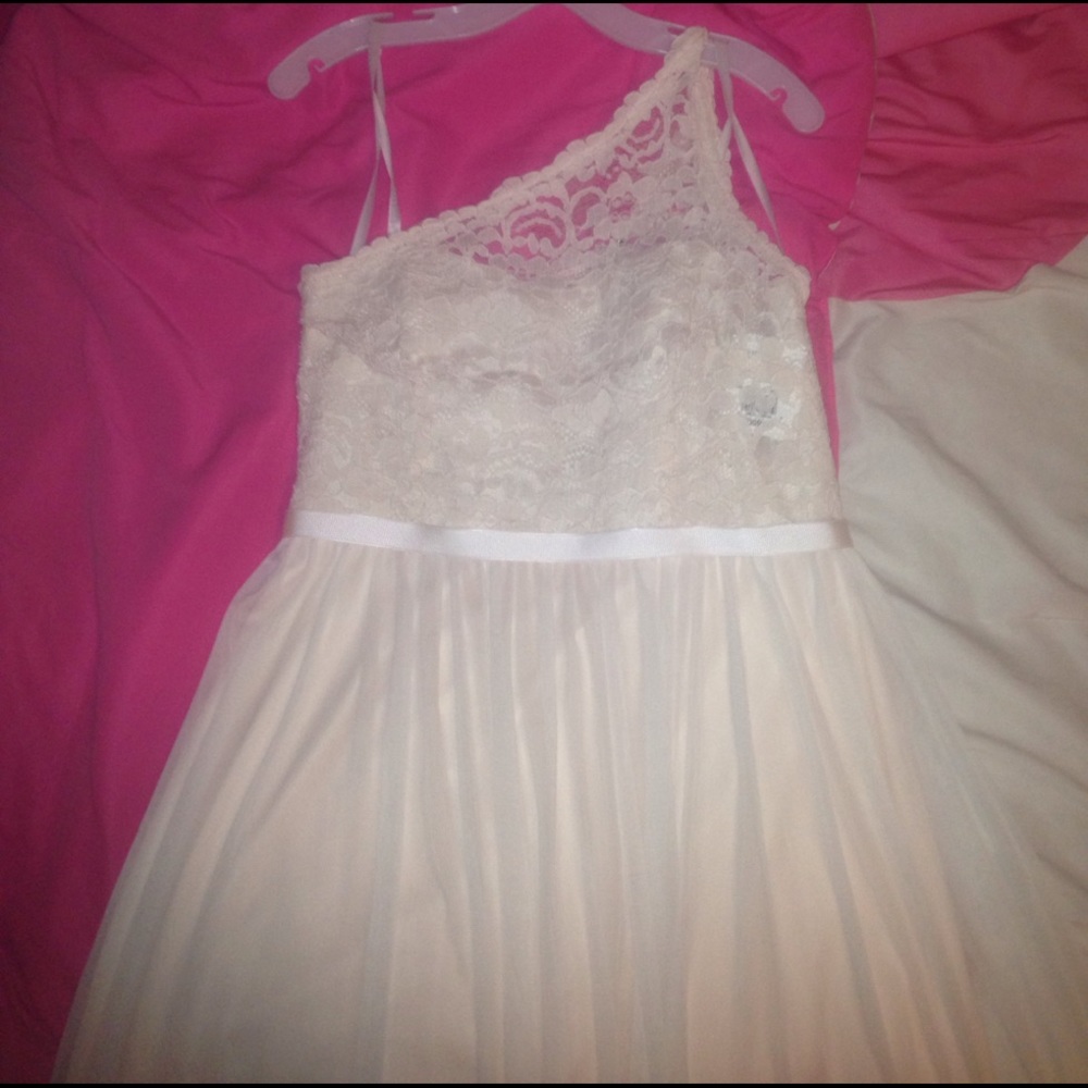 Long bridesmaid dress. Lace one shoulder top