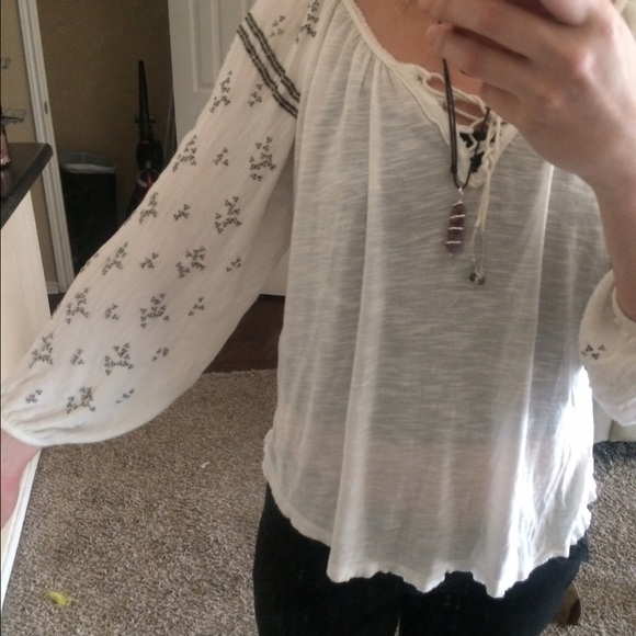 Top - Picture 2 of 2