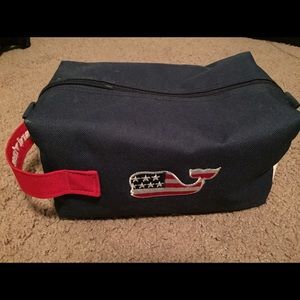 🆕 Vineyard Vines America Whale Dopp Kit (NIB)