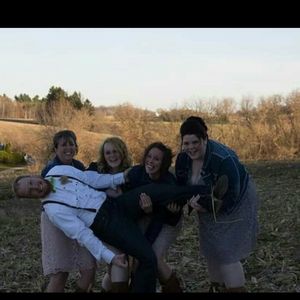 Meet your Posher, Dana