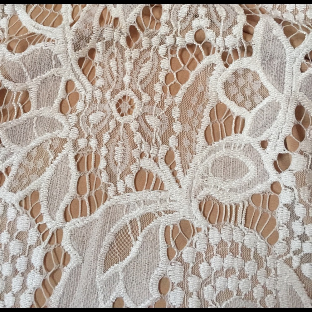 Lace top - Picture 2 of 2